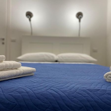 Premium Apartment City Center Cagliari Esterno foto