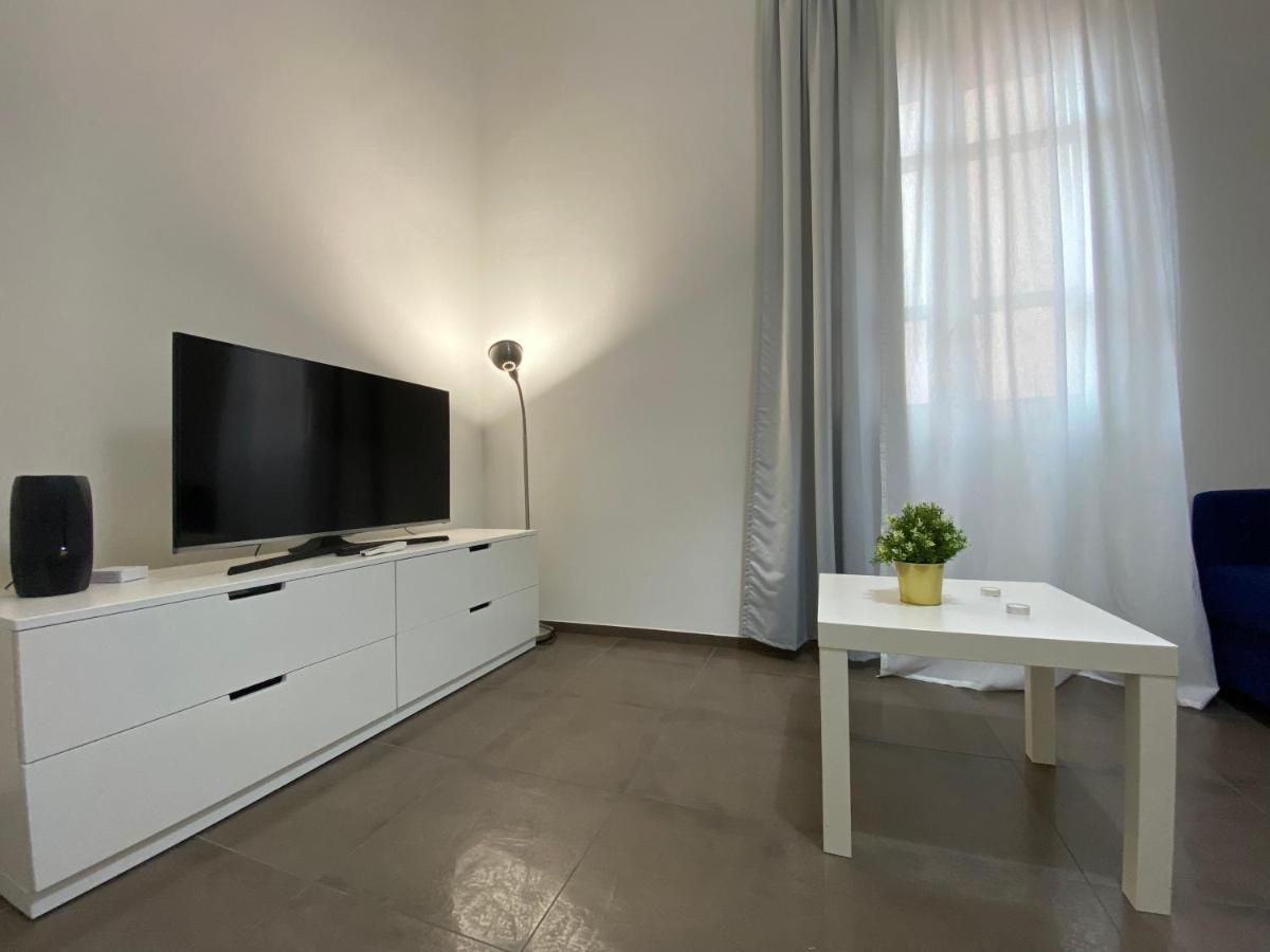 Premium Apartment City Center Cagliari Esterno foto